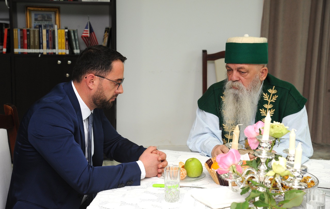 Kryetari i Komitetit Shtetëror për Kultet, z. Klodjan Bulku viziton Kryegjyshatën Botërore Bektashiane