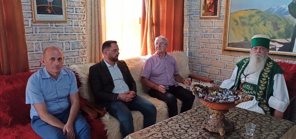 Kryetari i Komitetit Shtetëror për Kultet, z. Klodjan Bulku merr pjesë në pelegrinazhin “Ditët e Tomorrit”.